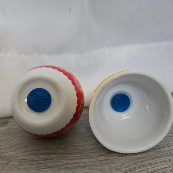 NWOT - Nesting Salt & Pepper Shaker - Picture 4 of 5